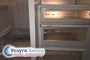 Холодильник GENERAL ELECTRIC TFG25PAAA внутри